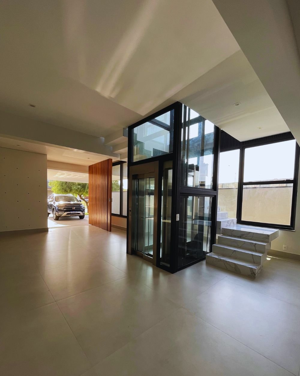 Elevador residencial panorâmico em vidro